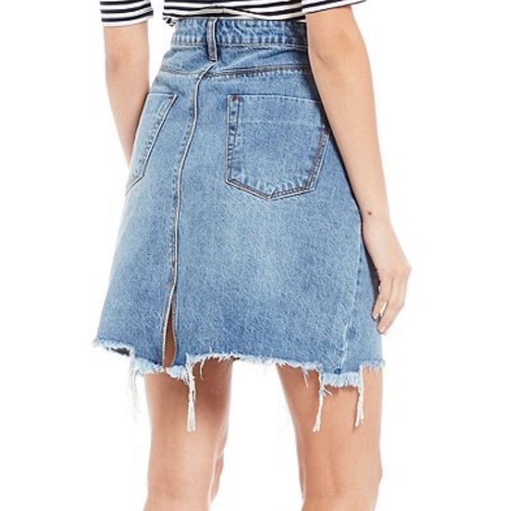 🌺Brand New🌺Rare Distressed Raw Cut Denim Skirt - Picture 3 of 12